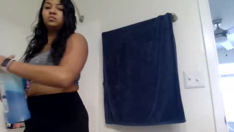 Elly online show from 03-28-26, 03:55