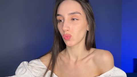 Im online Fri Sun Mon Tue Thu Fri Sat3 from 1000 online show from 01-26-25, 08:14