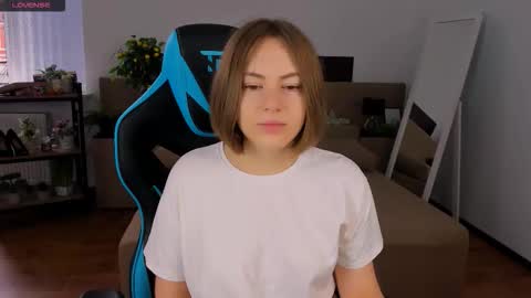 elma_lily online show from 10-27-25, 06:28