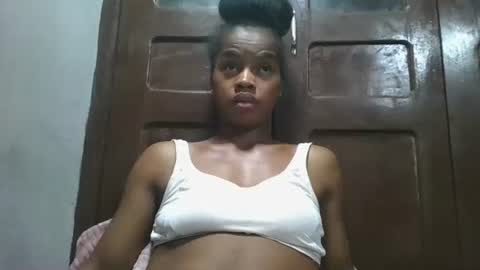 elodie228680 online show from 05-09-26, 05:29