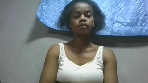 elodie228680 online show from 05-15-26, 03:46