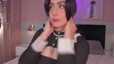 Elodie  online show from 07-16-26, 12:11