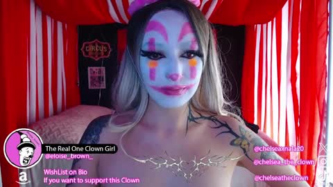 Chelsea  Please help me to reach 100 thumbs up online show from 04-01-26, 07:22