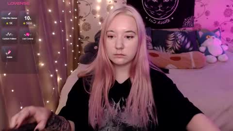 Snapshot of elovinora chatting on 12-01-24, 08:09 Ela give me a thumbs up if you like it and this is important for the development of the account online show from 12-01-24, 08:09