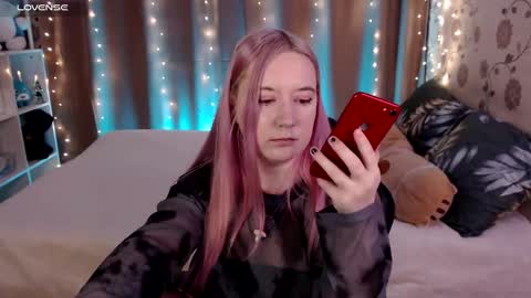 Snapshot of elovinora chatting on 12-14-24, 08:08 Ela give me a thumbs up if you like it and this is important for the development of the account online show from 12-14-24, 08:08