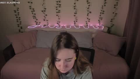 Ela give me a thumbs up if you like it  and this is important for the development of the account online show from 03-20-26, 08:35