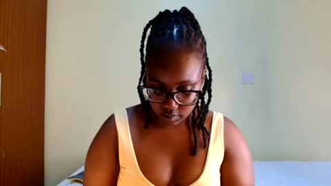 Snapshot of elowen655796 chatting on 07-02-26, 08:48 ELOWENA online show from 07-02-26, 08:48