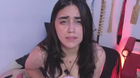 elowen_halley1 online show from 02-04-26, 08:25