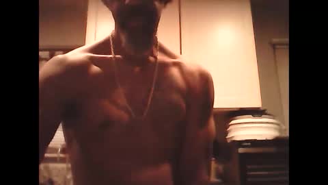 Snapshot of elparador chatting on 02-01-25, 01:12 El Parador online show from 02-01-25, 01:12