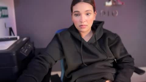 Snapshot of elsa_koch chatting on 09-19-25, 07:58 ELSA online show from 09-19-25, 07:58