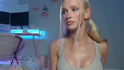 elsa_may online show from 03-10-26, 01:21