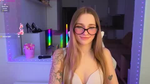 Elsa online show from 03-06-26, 06:10