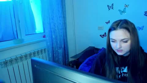 Elsa online show from 11-08-25, 10:04