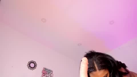 Snapshot of elsiemorrison chatting on 11-04-25, 07:02 elsiemorrison online show from 11-04-25, 07:02