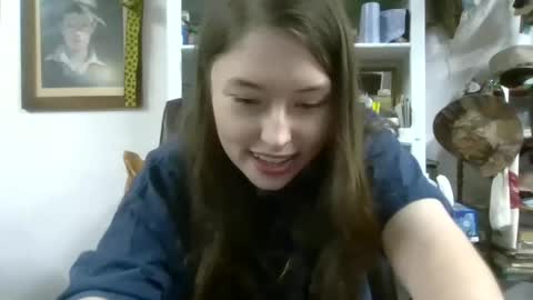 Snapshot of elsierain469 chatting on 09-11-25, 09:20 Elsie Rain online show from 09-11-25, 09:20