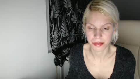 Snapshot of elssa_rush chatting on 03-01-25, 08:53 elssa_rush online show from 03-01-25, 08:53