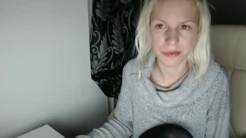 Snapshot of elssa_rush chatting on 03-09-25, 12:21 elssa_rush online show from 03-09-25, 12:21