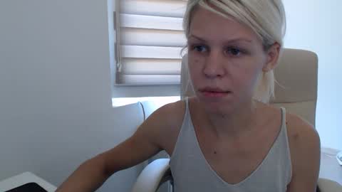 Snapshot of elssa_rush chatting on 09-21-25, 10:50 elssa_rush online show from 09-21-25, 10:50