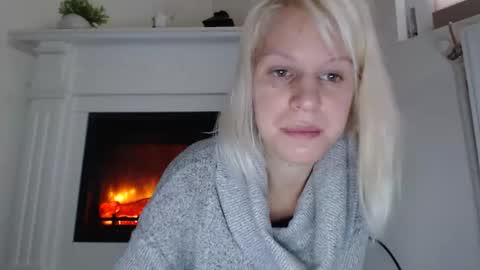 Snapshot of elssa_rush chatting on 10-13-25, 04:56 elssa_rush online show from 10-13-25, 04:56