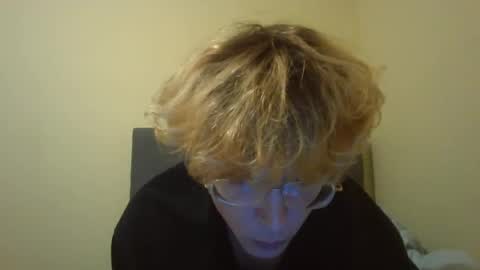 Snapshot of eltanna chatting on 09-22-25, 05:09 eltanna online show from 09-22-25, 05:09