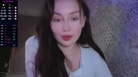 Snapshot of elusive_mia chatting on 05-29-26, 09:57 Mia 3 online show from 05-29-26, 09:57