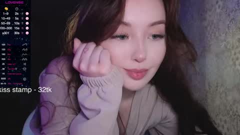 Snapshot of elusive_mia chatting on 06-04-26, 04:07 Mia 3 online show from 06-04-26, 04:07