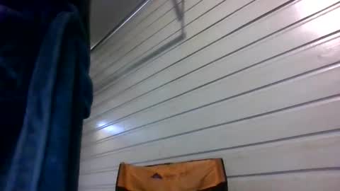 Snapshot of elwooood7 chatting on 04-23-26, 01:57 elwooood7 online show from 04-23-26, 01:57