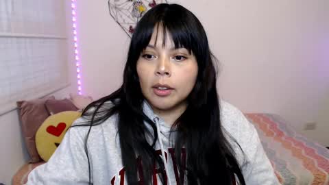 Snapshot of elymoon chatting on 05-21-26, 10:39 Ely online show from 05-21-26, 10:39
