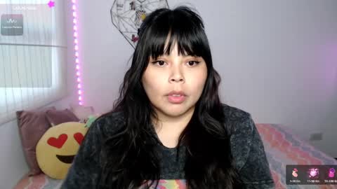 Snapshot of elymoon chatting on 06-03-26, 10:37 Ely online show from 06-03-26, 10:37