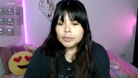 Snapshot of elymoon chatting on 07-22-26, 11:51 Ely online show from 07-22-26, 11:51