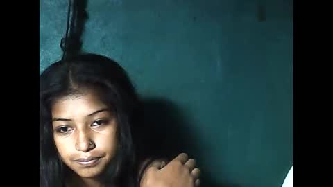 elynah195043 online show from 05-19-26, 04:46