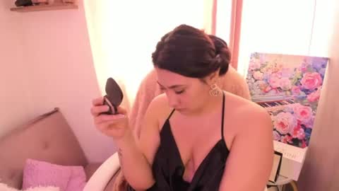 Snapshot of elyross_ chatting on 07-10-26, 04:31 Ross online show from 07-10-26, 04:31