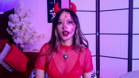 Elysia online show from 10-19-25, 05:08