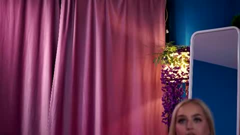 Elyssa online show from 07-25-26, 07:11