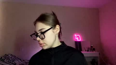 Monica online show from 03-05-26, 12:01