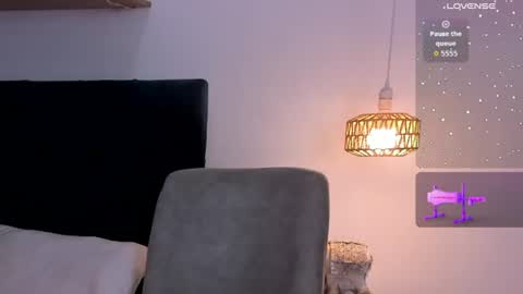 Snapshot of em_aa1 chatting on 07-07-26, 11:53 A N D R E A online show from 07-07-26, 11:53