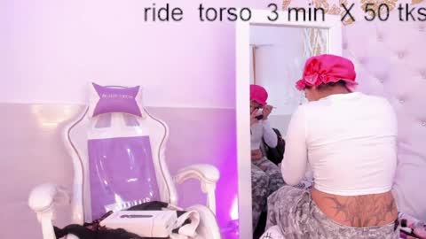 Ema Lambert  online show from 04-18-26, 11:36