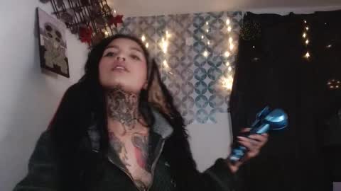 ema_ploxx online show from 09-15-25, 06:24