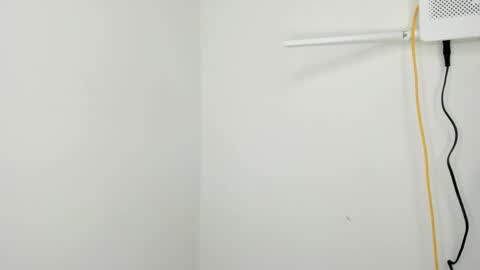 Ema online show from 04-15-26, 11:16