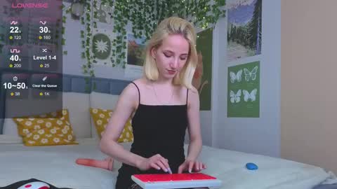 Emma online show from 10-10-25, 12:26