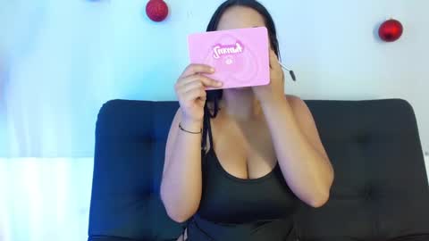 Ema Delacroix online show from 12-15-25, 08:24