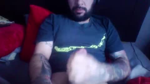 Snapshot of emecuatro20 chatting on 11-01-25, 01:24 emecuatro20 online show from 11-01-25, 01:24