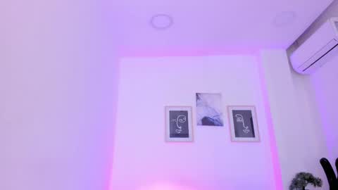 emelie_89 online show from 02-26-25, 06:11