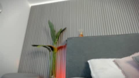 emelie_89 online show from 07-11-26, 12:08