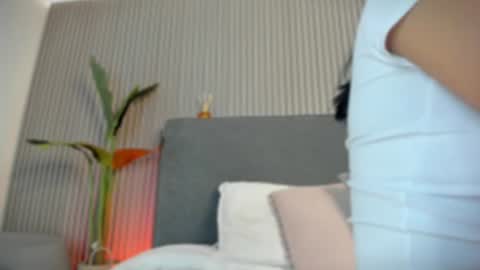 emelie_89 online show from 07-17-26, 12:34