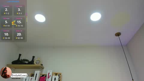 Emely online show from 11-26-25, 11:33