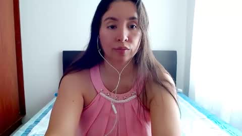 Snapshot of emely_sexx chatting on 10-14-25, 04:41 emely_sexx online show from 10-14-25, 04:41