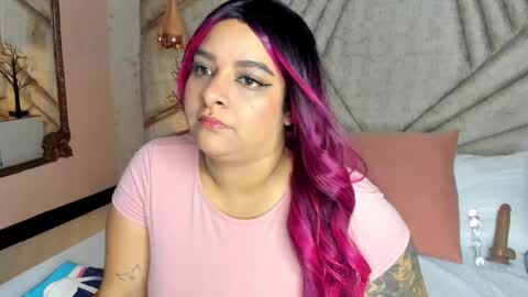 Emely online show from 05-06-26, 04:41