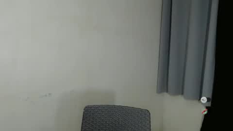 Snapshot of emelyn_fuckdoll chatting on 01-09-25, 08:24 Scarlett online show from 01-09-25, 08:24