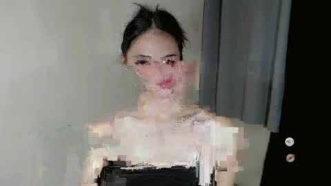 Snapshot of emelyn_fuckdoll chatting on 01-18-25, 01:18 Scarlett online show from 01-18-25, 01:18
